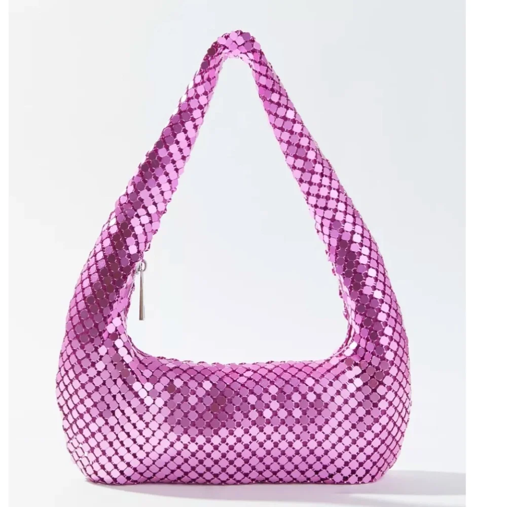 ⭐️ UO Chainmail Crescent Baguette Shine Shimmer Artsy Retro Y2K 2000 Bag Purse